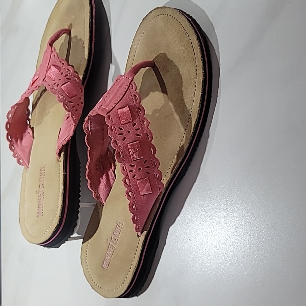MINNETONKA BARBIECORE FLIP FLOPS FLATS SANDALS THONGD SLIDES OPEN TOE SHOES 10M